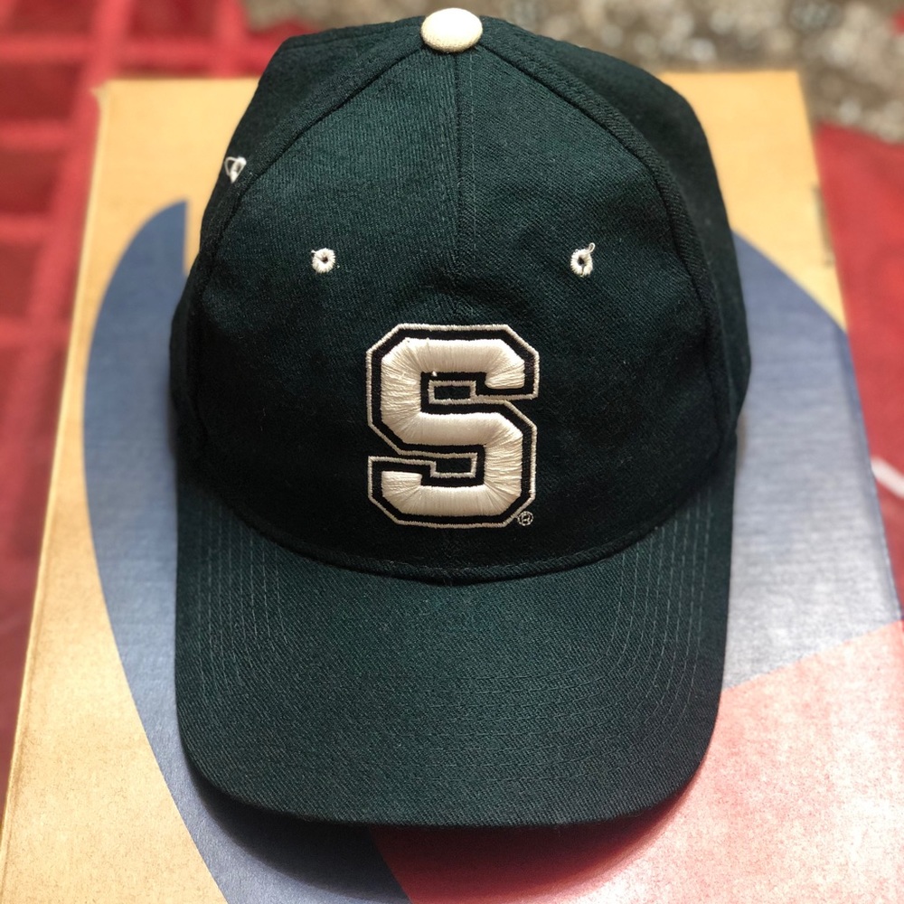 Vintage NCAA Michigan State Spartans fitted hat